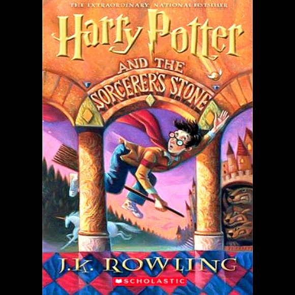 Harry Potter Hogwarts Crest Hallmark Christmas Tree Ornament - Picture 13 of 14